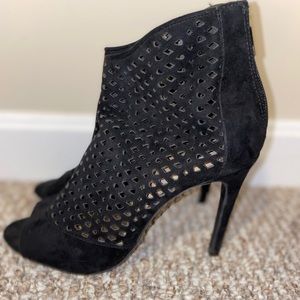 black net heels